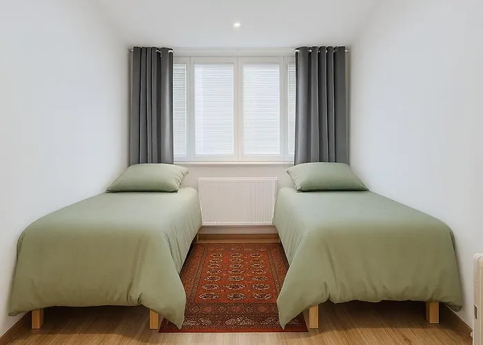 Kindstay W Free Parking Near Prague Airport شقة Tuchomerice